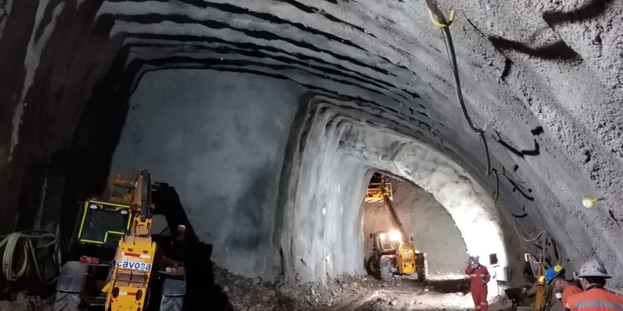 Analyse géotechnique pour tunnels en sols mous à Aubervilliers : maîtriser les terrains compressibles